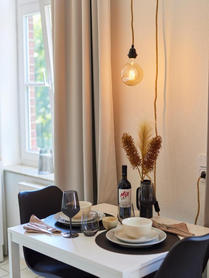 Studio3 Zentral Und Ruhig Mit Parkplatz, 5 Min Z Bali-T Und Gop, Boxspringbett Bad Oeynhausen Eksteriør billede