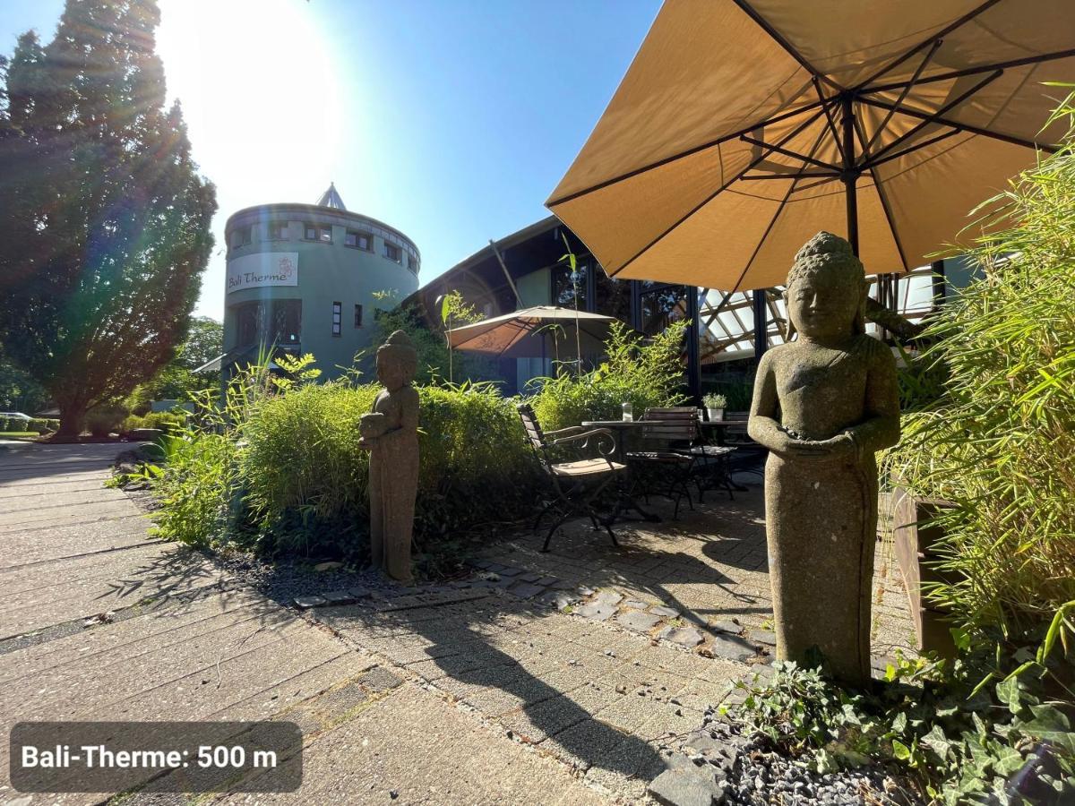 Studio3 Zentral Und Ruhig Mit Parkplatz, 5 Min Z Bali-T Und Gop, Boxspringbett Bad Oeynhausen Eksteriør billede